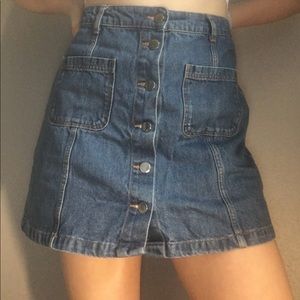 Button-up denim skirt